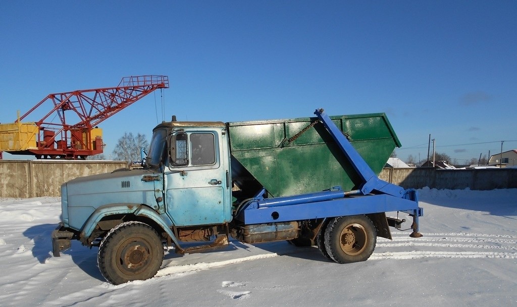 Vivoz-snega-konteiner-Вывоз снега контейнерами ❄ аренда мусорных контейнеров